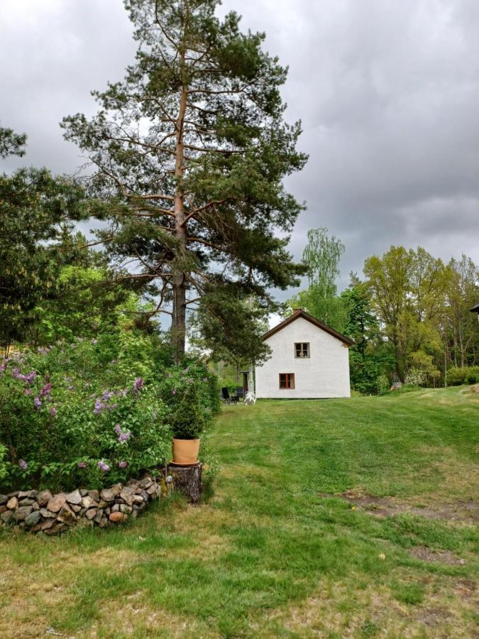Kopparhyttan1 Casa de hóspedes Valdemarsvik Exterior foto
